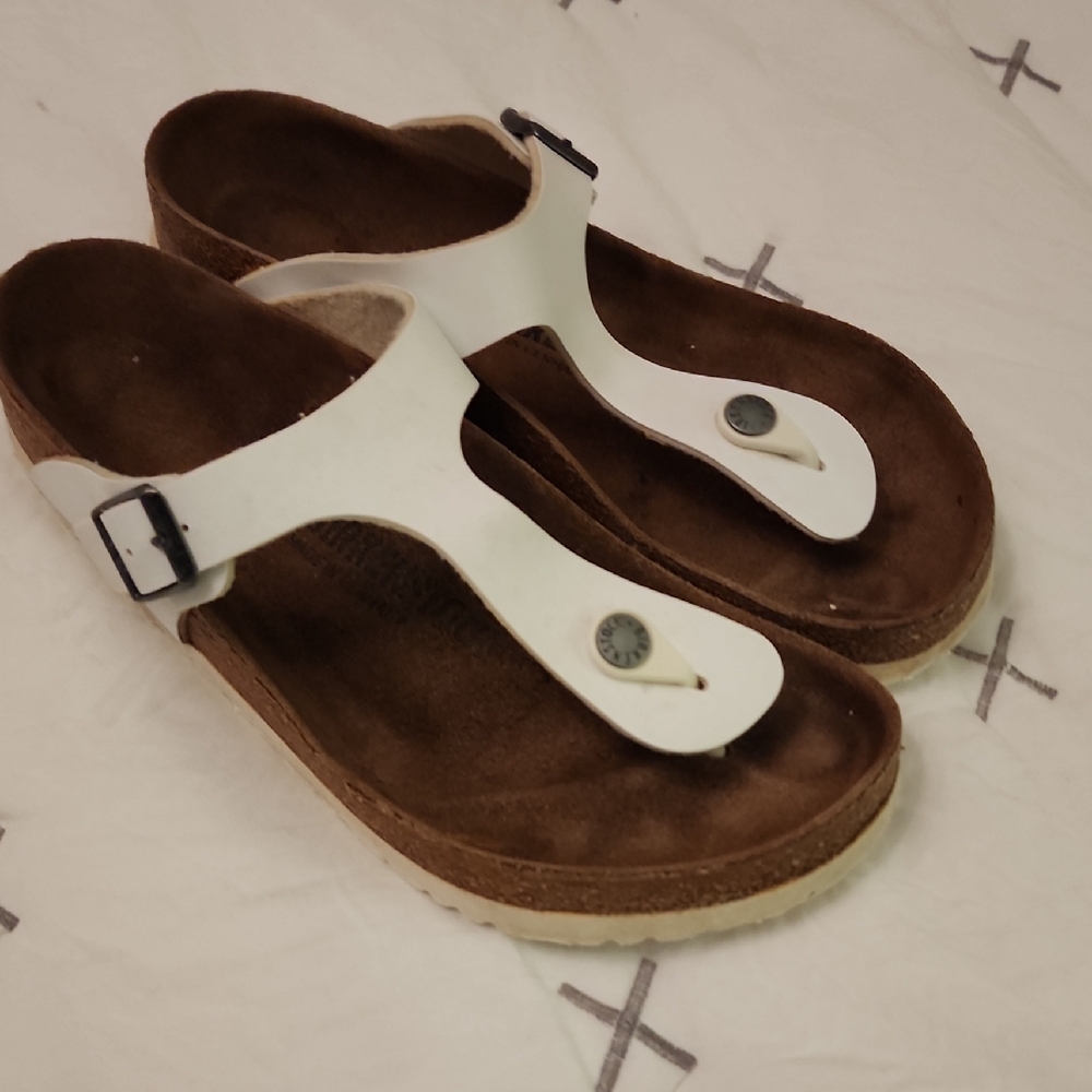 Birkenstock Gizeh White T-Strap Cork Sandals